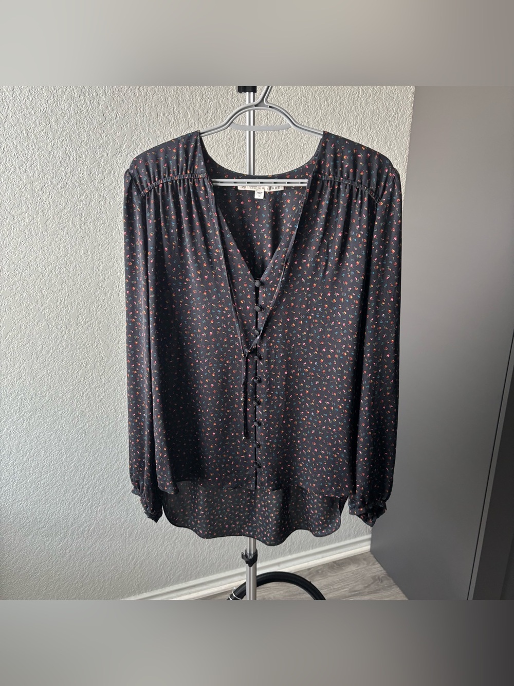 Veronica Beard 100% Silk Blouse